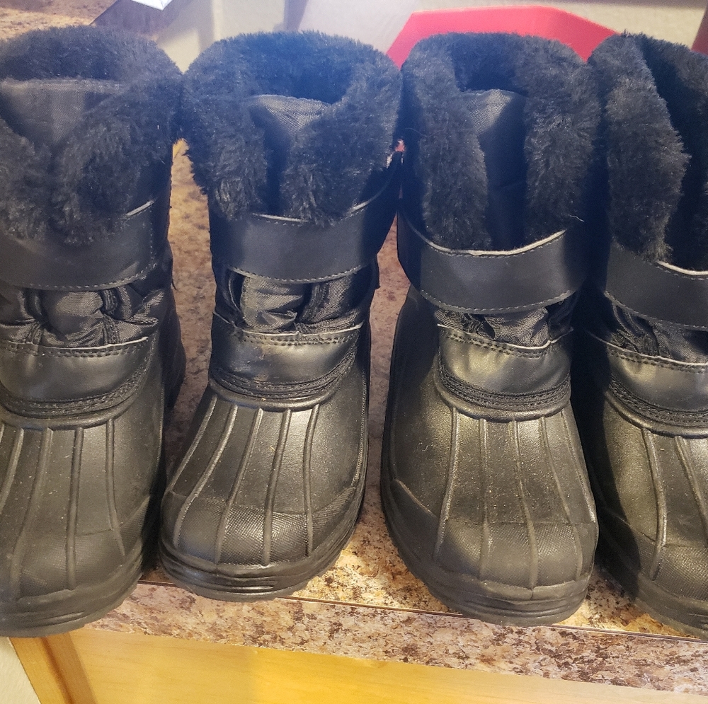 Kids snow boots